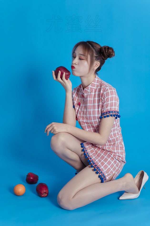[尤蜜丝]穿搭写真 NO.007[99P／72MB]