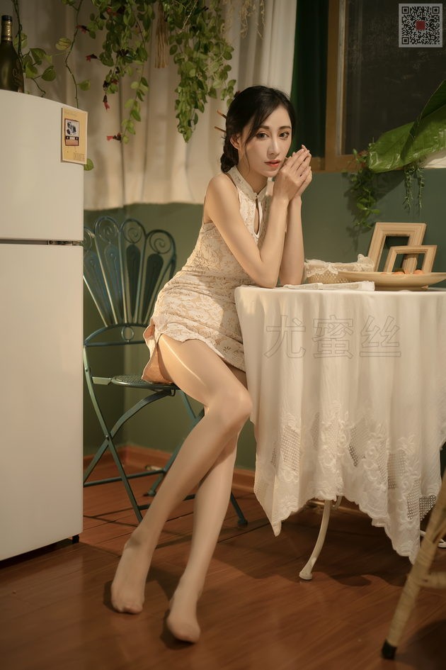 [尤蜜丝]穿搭写真 NO.017[63P／368MB]