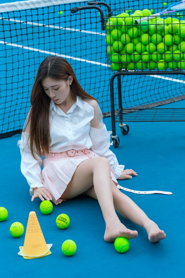 [尤蜜丝]穿搭写真 NO.058[75P／629MB]