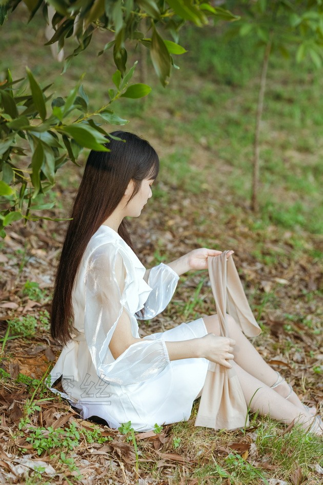 [尤蜜丝]穿搭写真 NO.075[114P／1.32GB]