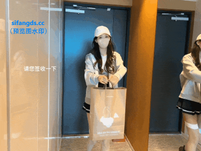 【独家破解资源】✨秀人网 唐安琪✨新作 剧情送餐员 被客人打屁股 拔下内内95P原图+2V
